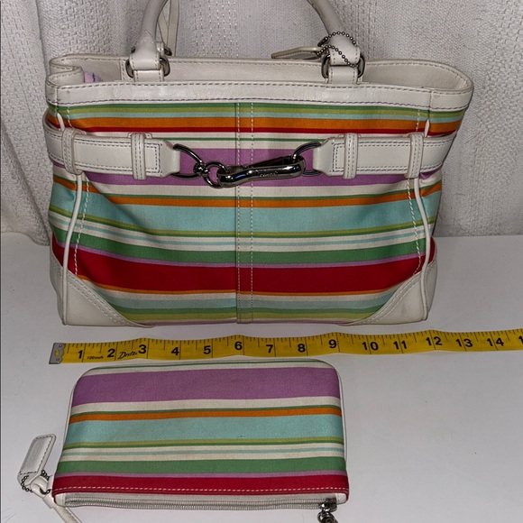 Coach Hampton Multicolor Canvas White Leather Trim Stripe Satchel With Wristlet - Picture 10 of 10